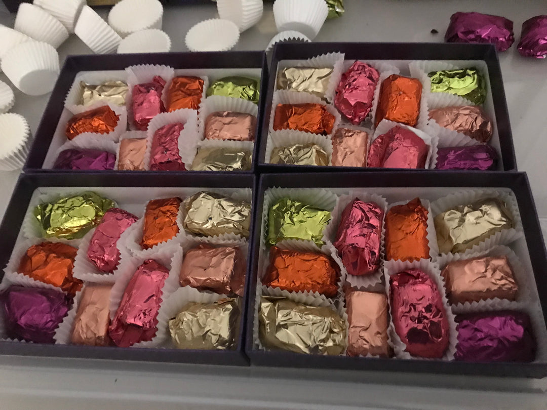Chef’s Kiss Caramel Flight Pouch(awaiting stock) or purple boxes